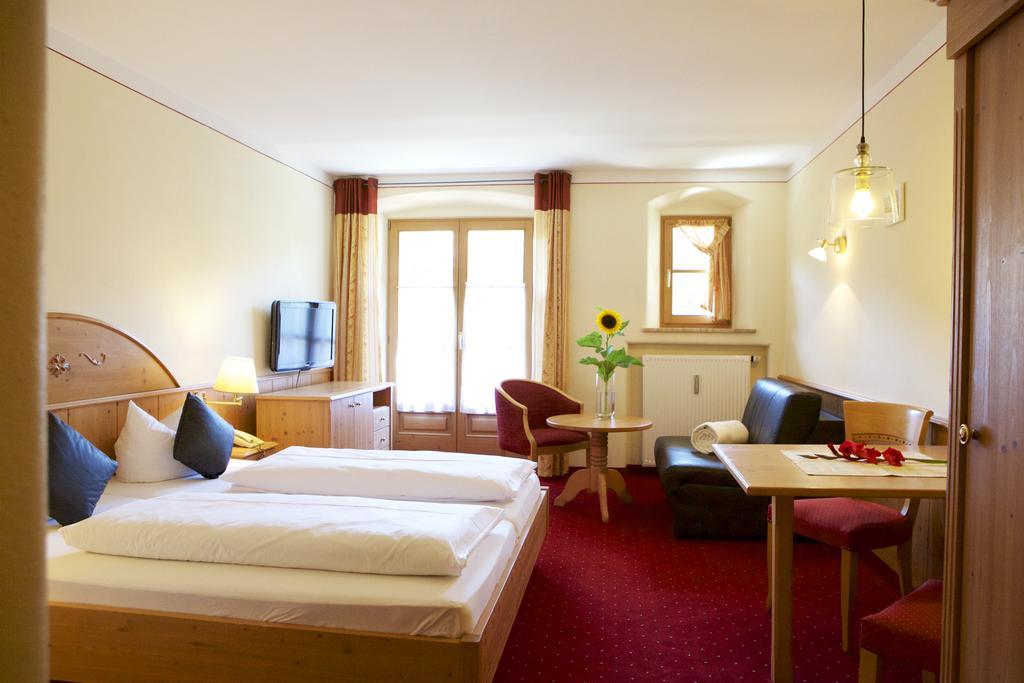 Hotel Salzburger Hof Bergen  Extérieur photo