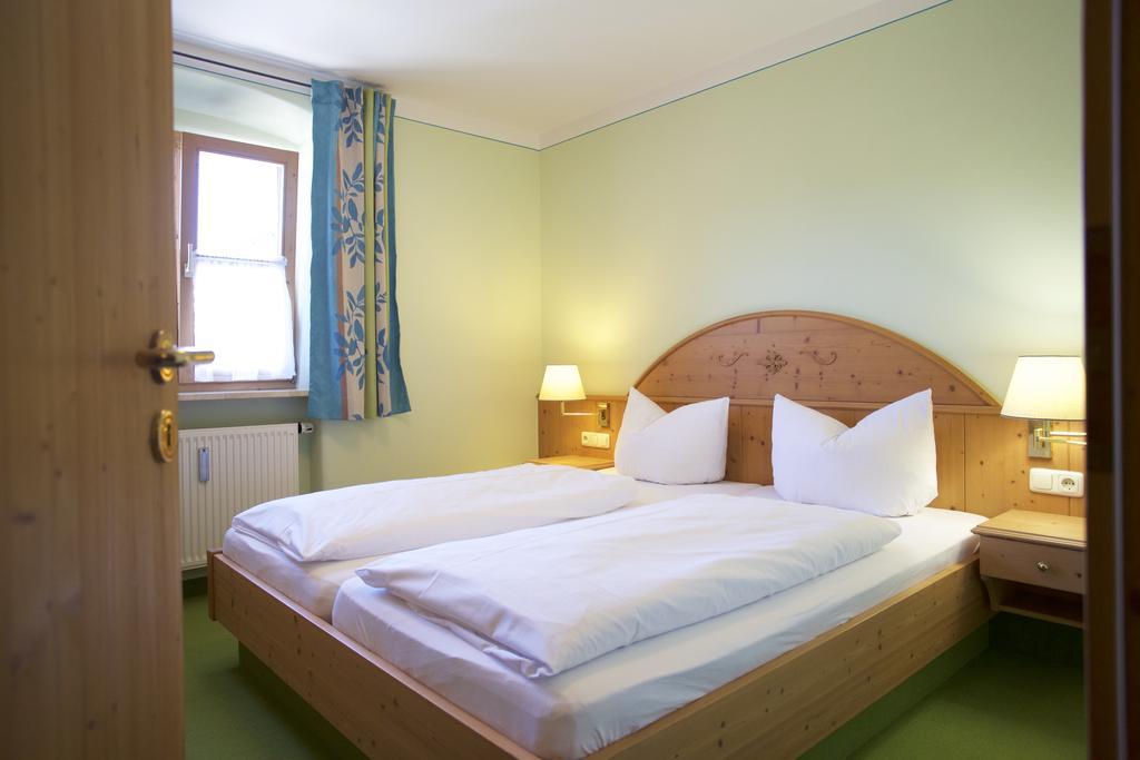 Hotel Salzburger Hof Bergen  Extérieur photo