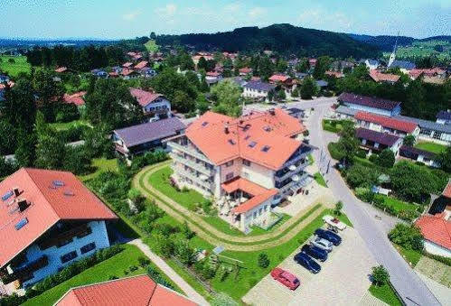 Hotel Salzburger Hof Bergen  Extérieur photo