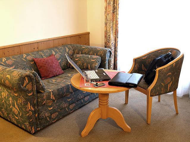 Hotel Salzburger Hof Bergen  Extérieur photo